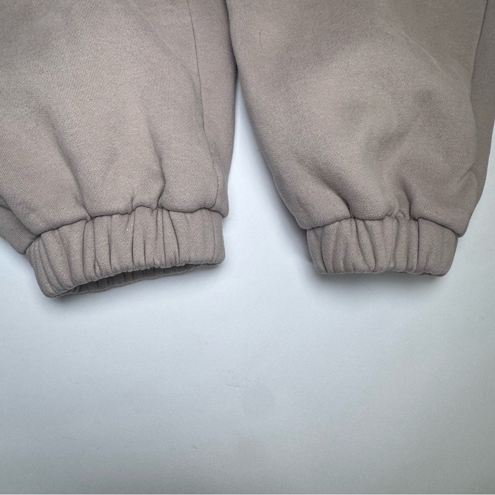 Comfrt Joggers Sweatpants in Taupe/Tan - Size Small - Picture 5 of 6